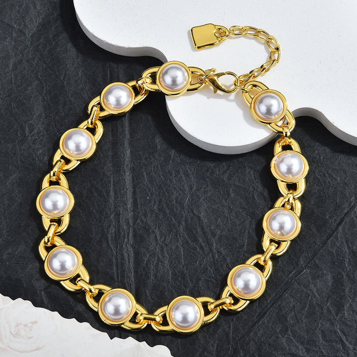 Wholesale Fashion Pearl Metal Pendant Necklace For Women Geometric Gold Chain Collarbone Jewelry Accessory