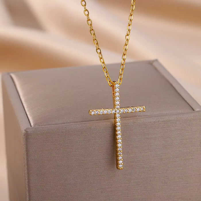 Wholesale Micro inlaid zircon cross pendant necklace collarbone chain jewelry