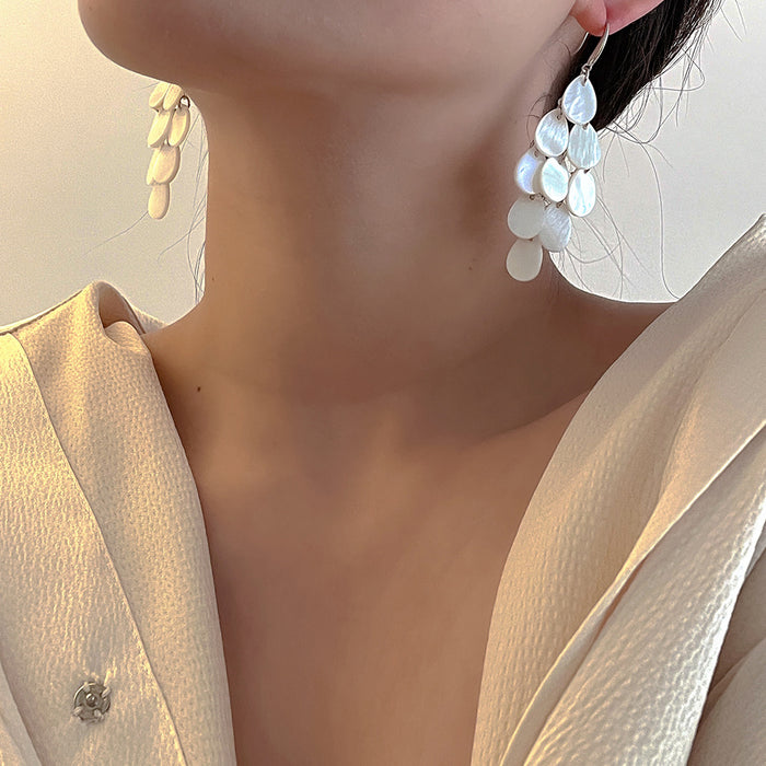 Wholesale Personalized design splicing earrings, long exaggerated tassel earrings, earrings with hooks and earrings