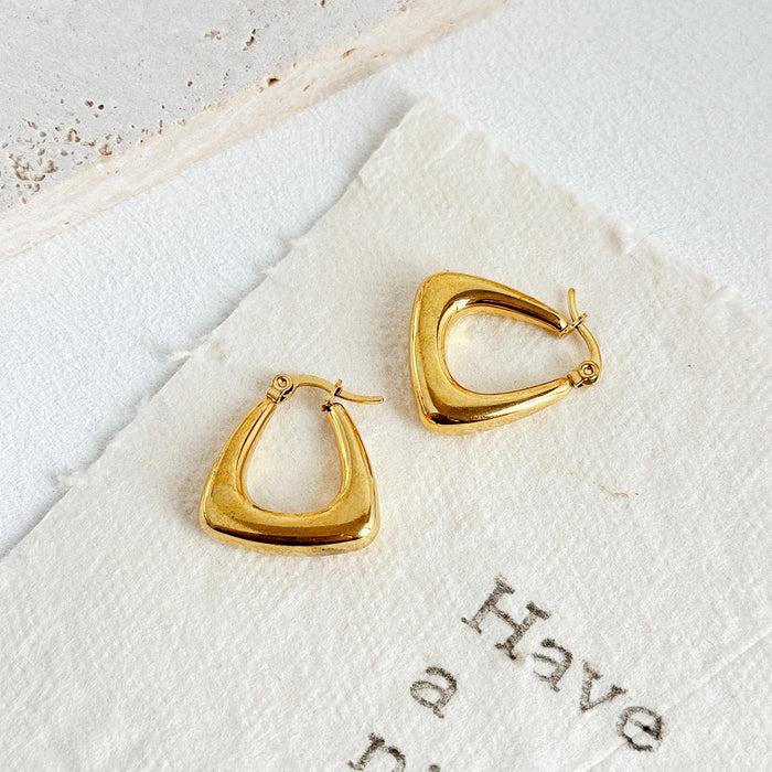 Wholesale Earrings electroplated with multiple models of earrings