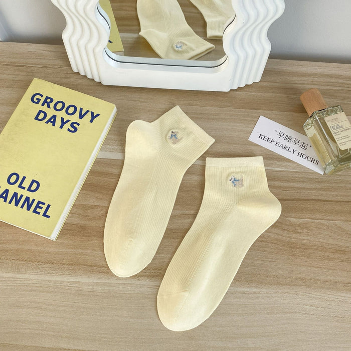 Wholesale Embroidered short tube socks, mesh thin cotton socks, sweat absorbing, breathable, simple cartoon short socks