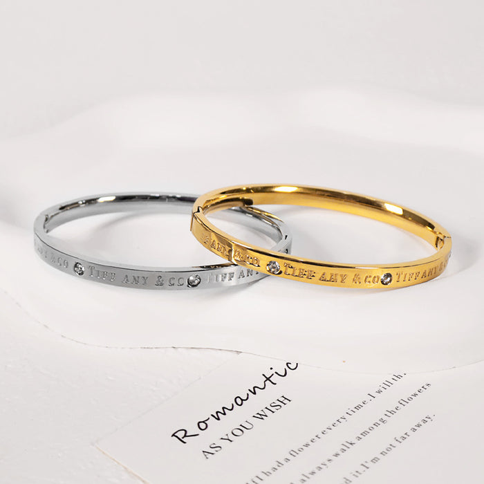 Wholesale Fashionable Titanium Steel Bracelet, Gold Plated Bracelet, Buckle Bracelet, Manufacturer Wholesale, Customizable