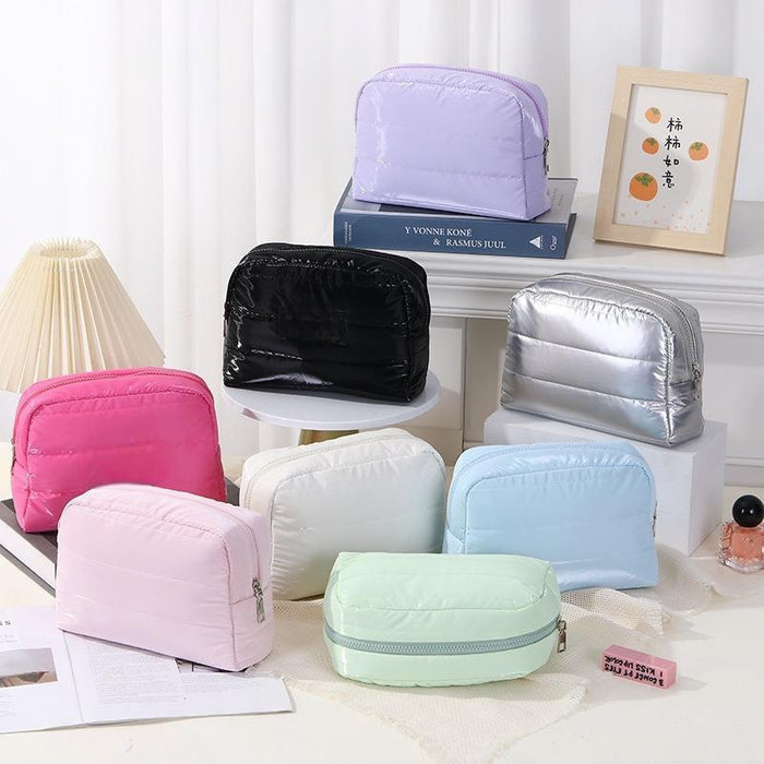 Wholesale Quilted Waterproof Polyester Cosmetic Bag Large Capacity Lightweight Handbag Style Women S Travel Toiletry Organizer