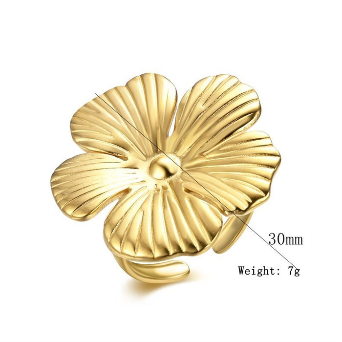Wholesale Personalized and trendy flower opening titanium steel ring jewelry, fashionable Zou Ju ring