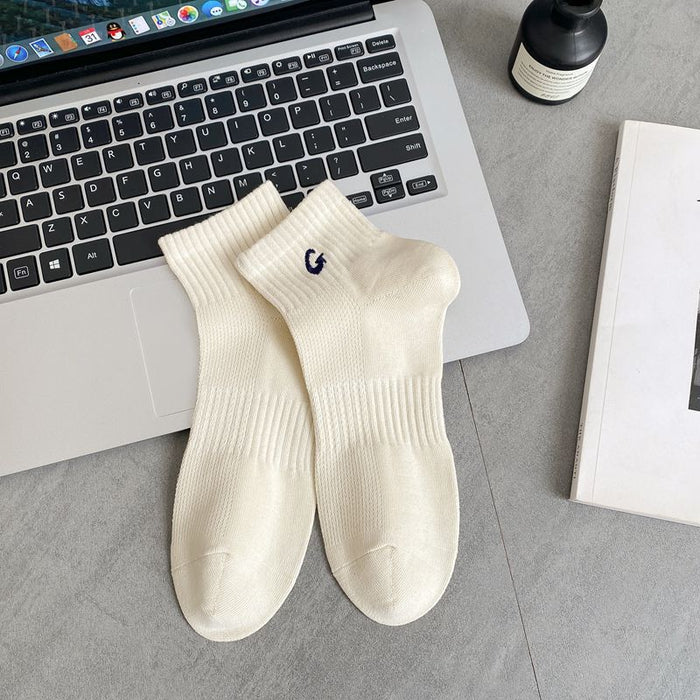 Wholesale Socks made of cotton, versatile, sport embroidered, sport boat socks, five point socks