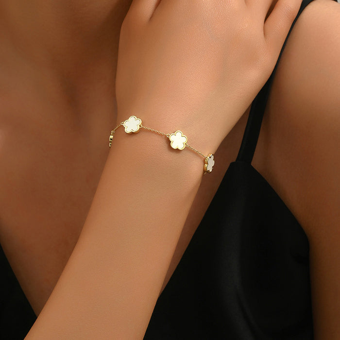 Wholesale Five Leaf Clover Alloy Bracelet JDC-BT-ZhuoM010