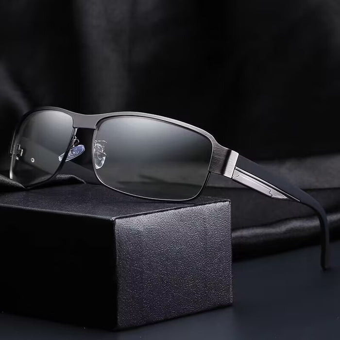 Wholesale Sunglasses, men's color changing glasses, men's driving, fishing, day and night dual-use sunglasses