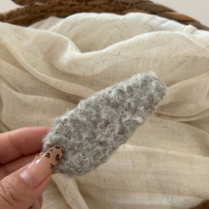 Wholesale Plush Hair Clips with Colorful Lamb Wool on the Side