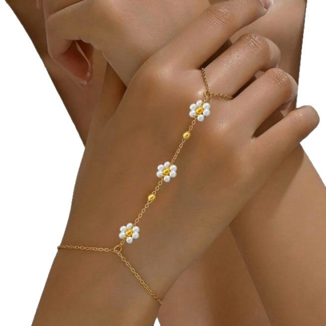 Wholesale Stainless steel handmade bead chain flower pearl niche bracelet