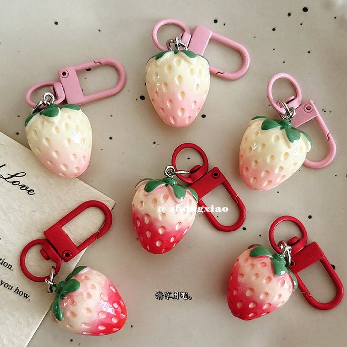 Wholesale Stylish Resin Strawberry Charm Keychain Cute Bag Accessory Gift