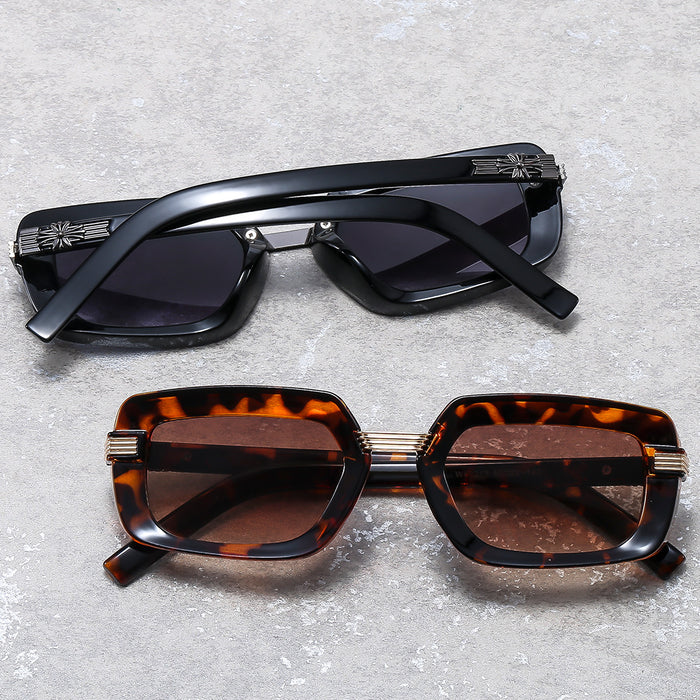 Wholesale New Fashionable Retro Sunglasses Cat Eye Small Frame Sunglasses Popular Sunshade Mirrors