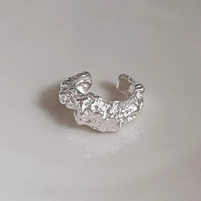 Wholesale Silver needle earrings are simple, exquisite, high-end, irregular earrings, and light luxury