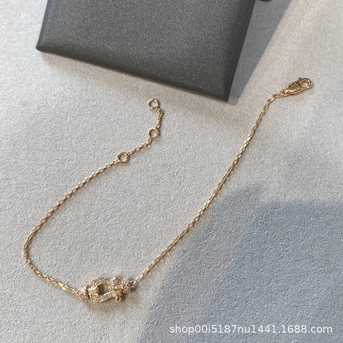 Wholesale Necklace, bracelet, women's simple, light luxury temperament, diamond inlaid small pendant, collarbone chain