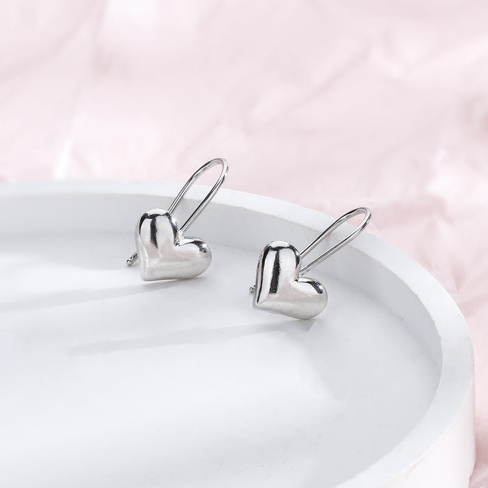 Wholesale Simple and three-dimensional heart-shaped ear hook temperament U-shaped short smooth heart-shaped earrings
