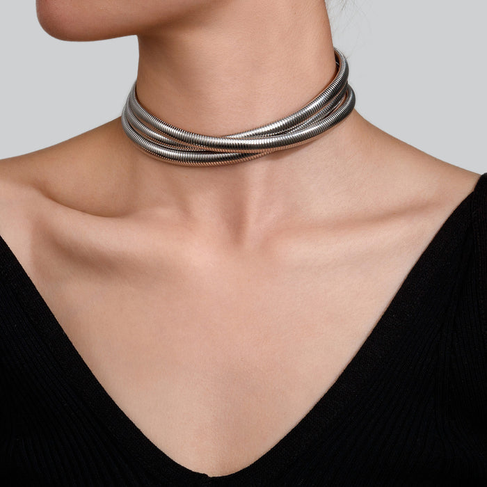 Wholesale 2pcs Heart-shaped choker hollow round snake chain magnetic opening stainless steel necklace