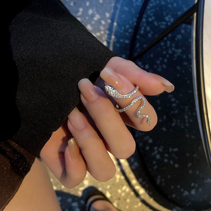 Wholesale Fashionable and versatile high-end ring, female niche design, personalized and open mouth index finger
