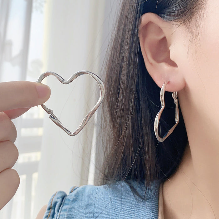 Wholesale  circle high-end earrings  love earrings accessories