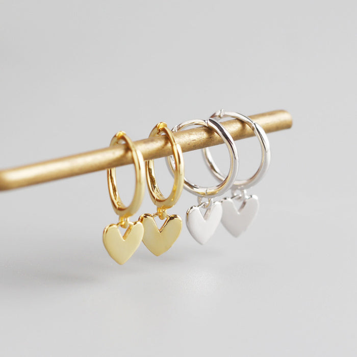 Wholesale Heart-shaped short earrings