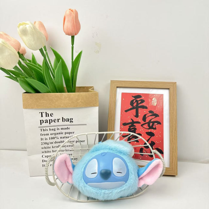 Wholesale Bag charms,  keychains,  cute vinyl pendants,  plush toys,  dolls,  and figurines