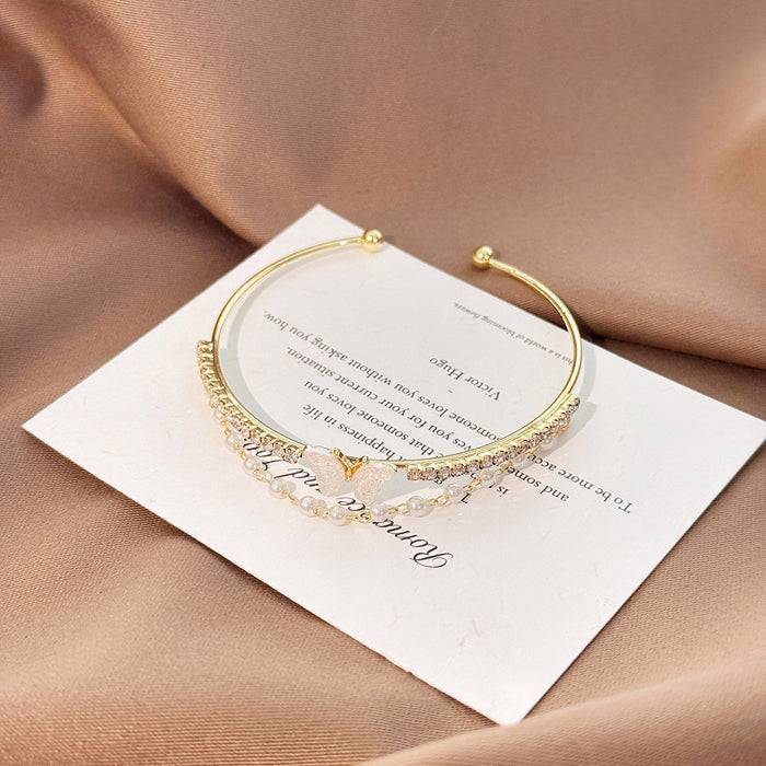 Wholesale Open double-layer butterfly bracelet with a simple and luxurious temperament, personalized bracelet with a niche design, and handmade accessories