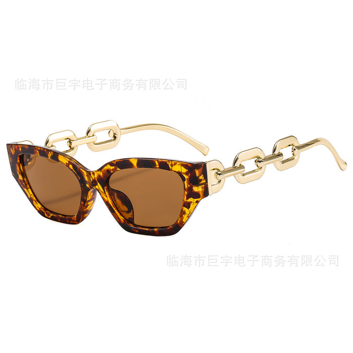 Wholesale Ladies' fashionable personalized sunglasses, trendy cat eye versatile sunglasses, sunglasses