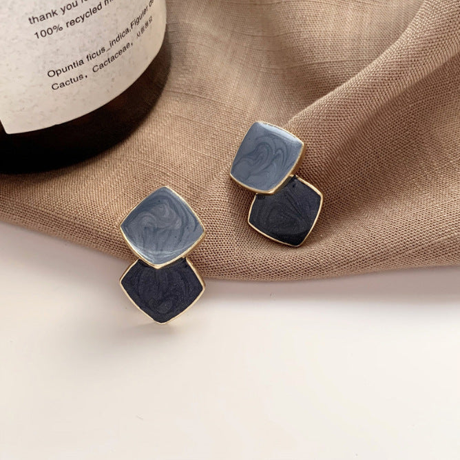 Wholesale Silver needle square gentle contrasting geometric retro earrings simple and compact earrings wholesale