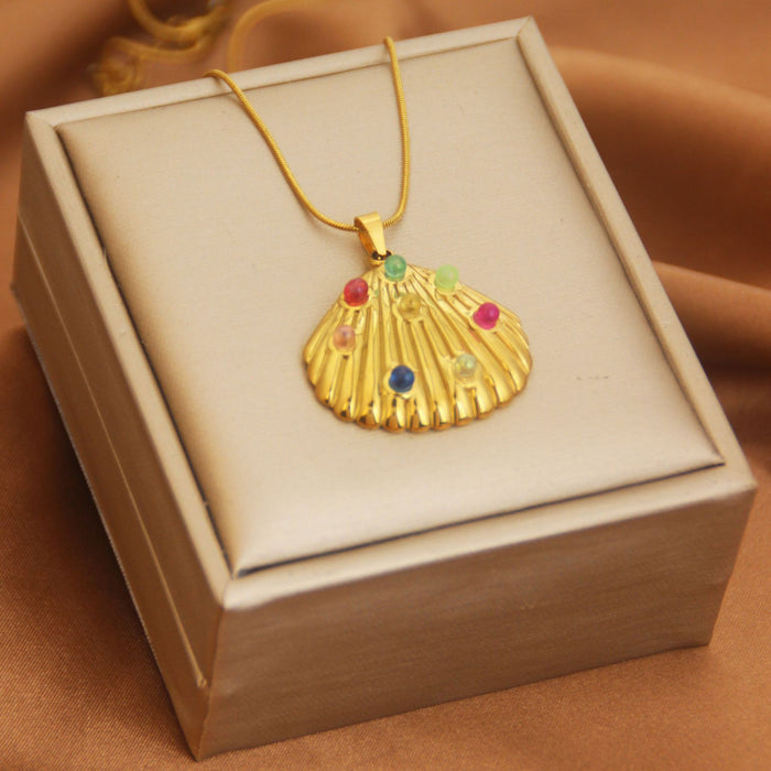 Wholesale Stainless steel diamond encrusted scallop pendant, ocean style women's necklace, personalized layering, versatile collarbone chain