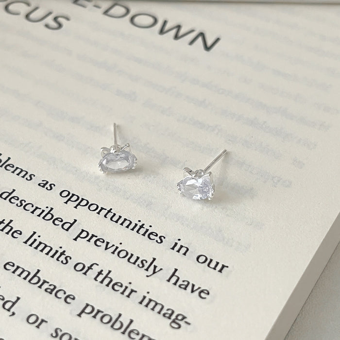 Wholesale Zircon earrings are simple and exquisite earrings with a small and high-end feel