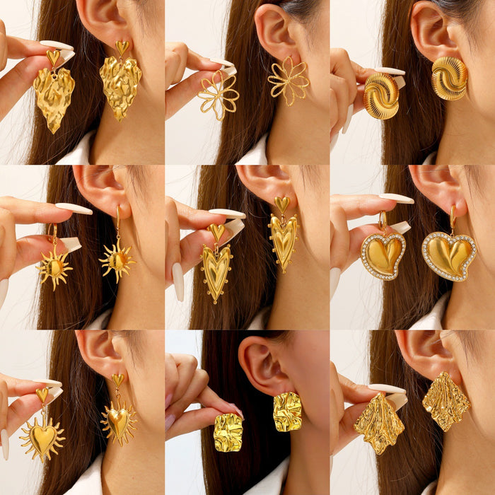 Wholesale Geometric earrings  exaggerated heart-shaped stud earrings   titanium steel   light luxury style  high-end earrings
