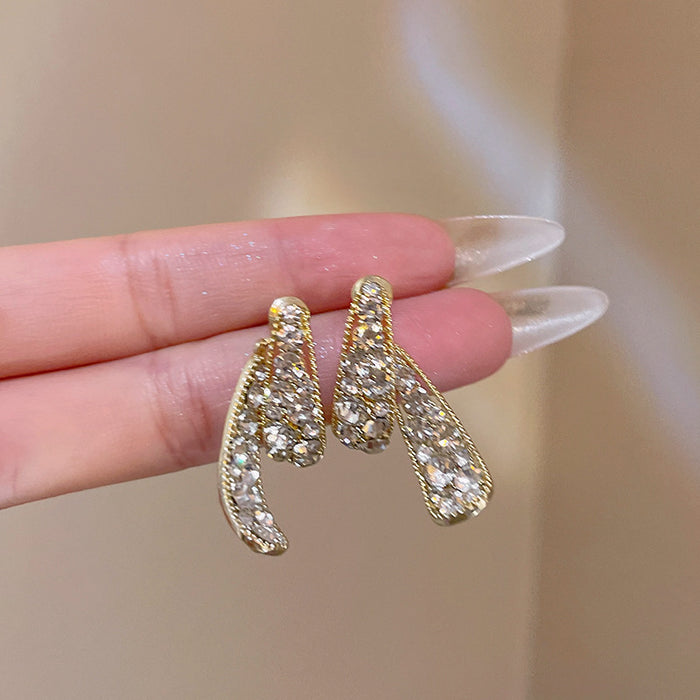 Wholesale Exquisite temperament full of diamond droplets earrings, niche design, fashionable earrings, light luxury earrings wholesale