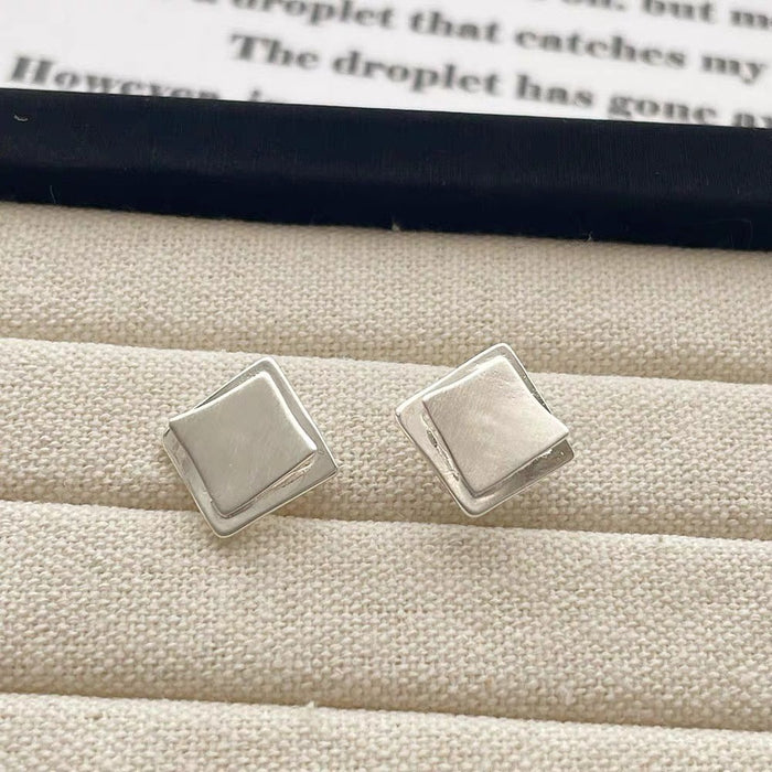 Wholesale Butterfly earrings, light luxury without ear holes and earrings