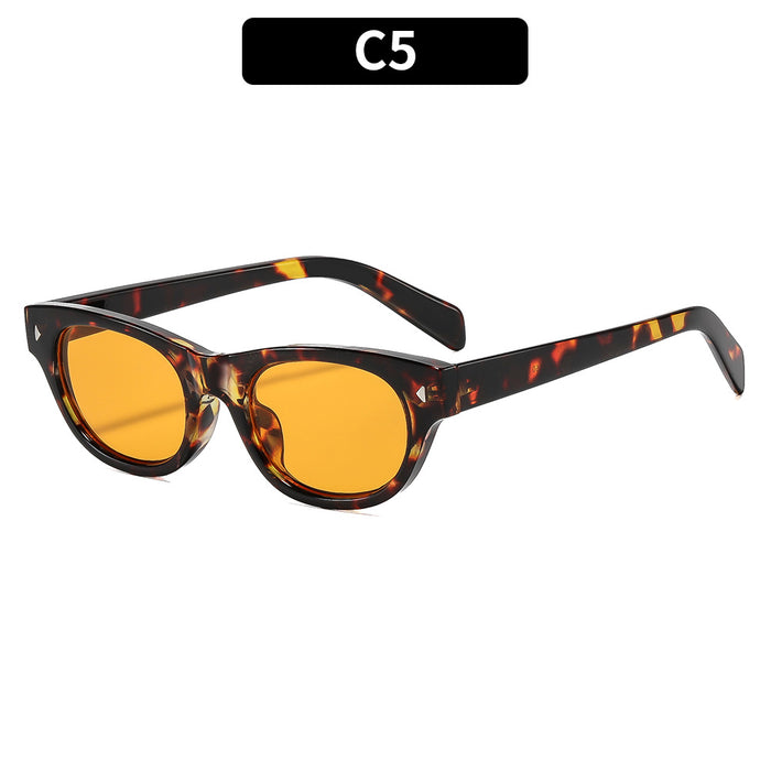 Wholesale Retro Square Sunglasses for Women Trendy UV400 Black Frame Gray Lens Fashion Accessory