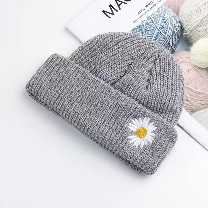 Wholesale Daisy Embroidery Solid Color Acrylic Knitted Wool Hat JDC-FH-YBQX004