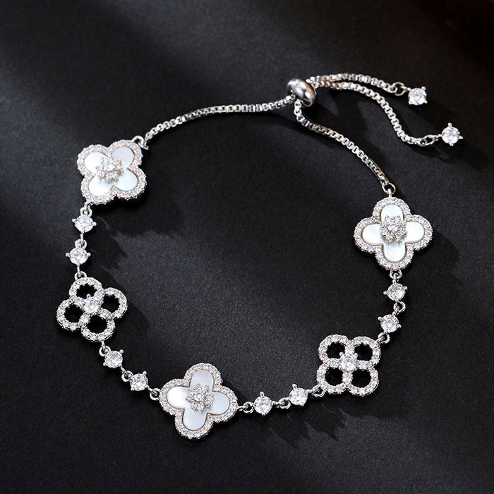 Wholesale Micro-set cubic zirconia four-leaf clover adjustable bracelet