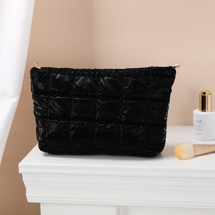 Wholesale Chic Polyester Cosmetic Bag Large Capacity Handbag Style Lightweight Travel Makeup Organizer