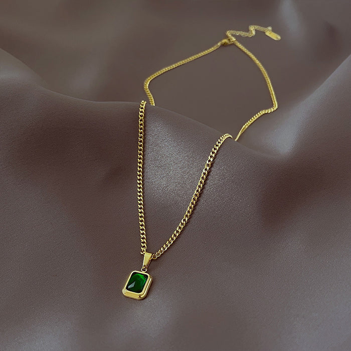 Wholesale emerald pendant necklace female niche design