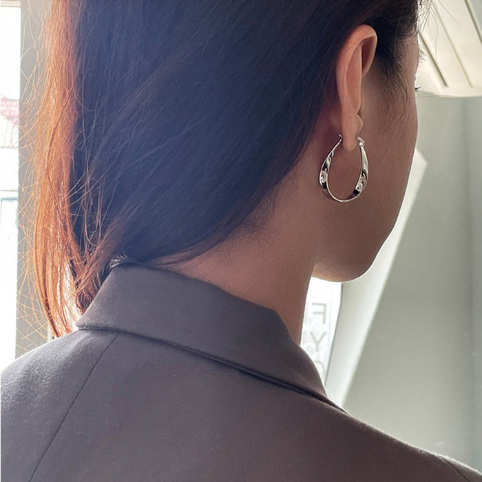 Wholesale Earrings with niche high-end feel, geometric metal smooth surface and plain circle earrings