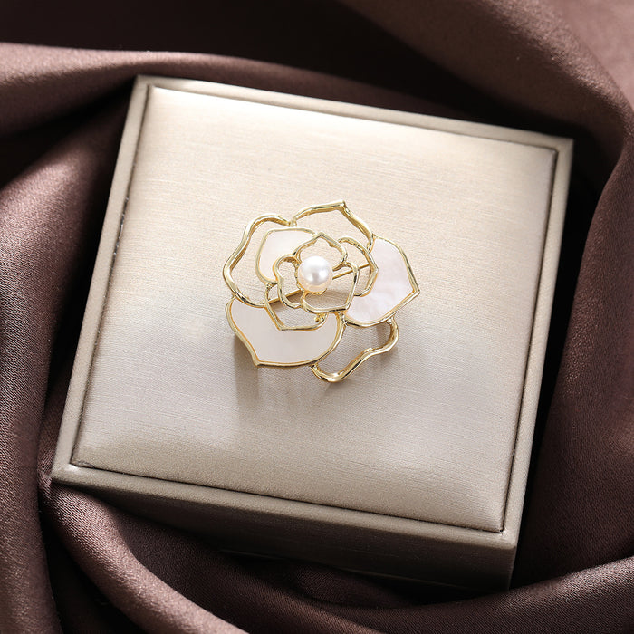 Wholesale Zinc alloy pearl camellia flower brooch