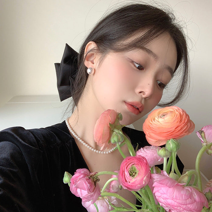 Wholesale Pearl earrings, silver needles, ear clips