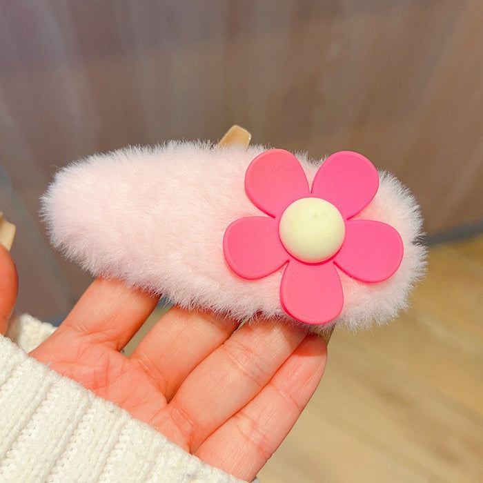 Wholesale Cute and able plush hair clip featuring a cat wearing glasses.