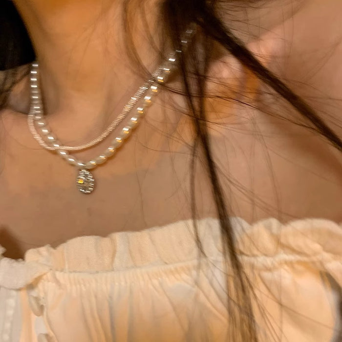 Wholesale Pearl necklace for women, light luxury, niche, high-end, minimalist necklace, millet grain collarbone chain accessory