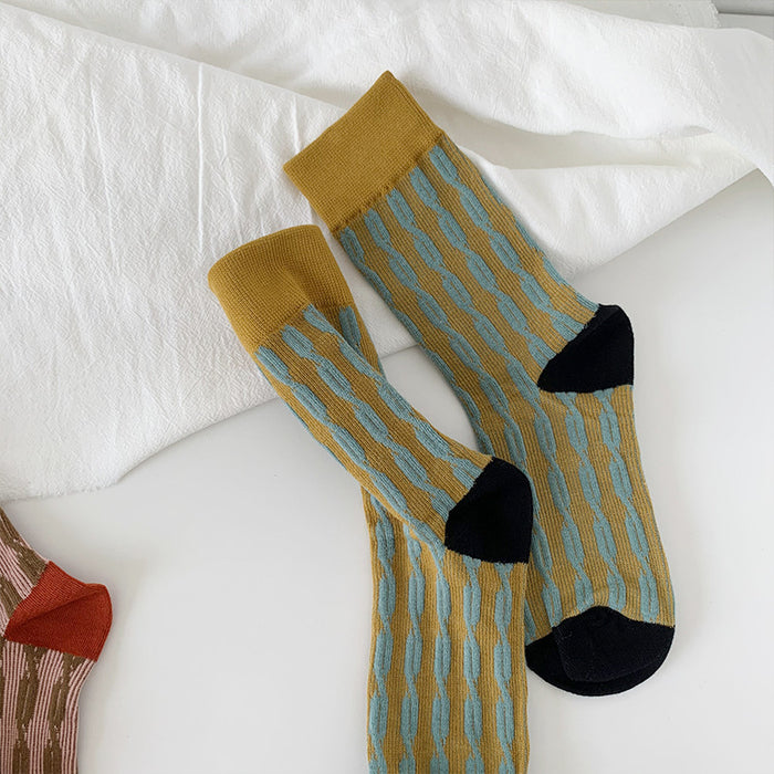 Wholesale Color blocking three-dimensional relief cotton mid tube socks, retro and breathable