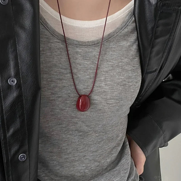 Wholesale Fashionable and versatile long necklace, sweatshirt chain, high-end feeling, collarbone chain