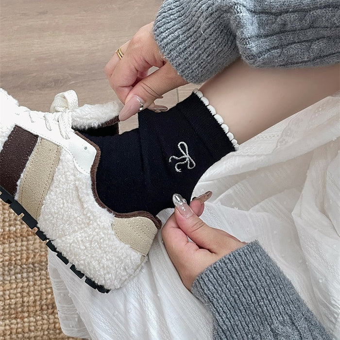 Wholesale Bow Bubble Mouth Lace Socks Breathable, Sweat Absorbing, Odorous proof Socks Mid Socks