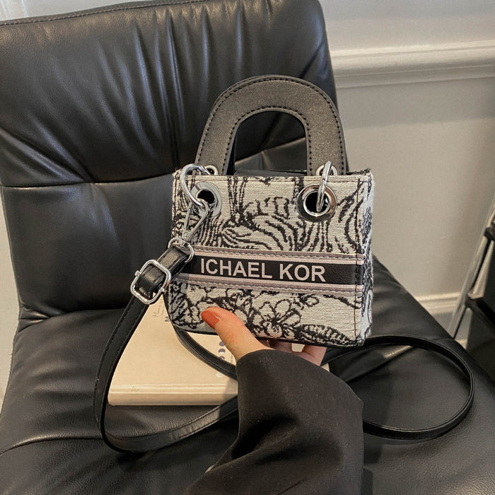 Wholesale Children's bag, fashionable and cute mini versatile diamond grid small bag