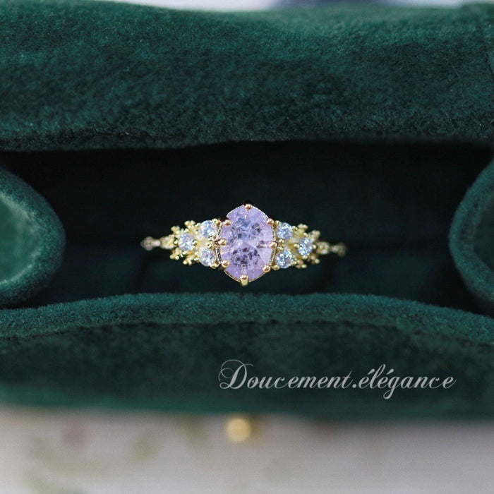 Wholesale Light luxury gold-plated exquisite retro niche fashion ring