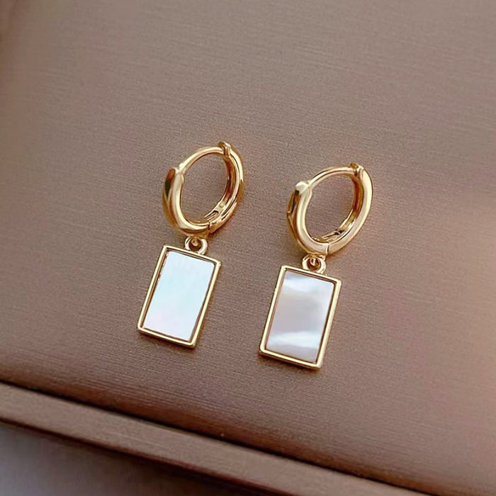 Wholesale Light luxury and simple square mother of pearl earrings with niche design, earrings with high-end geometric square earrings, wholesale