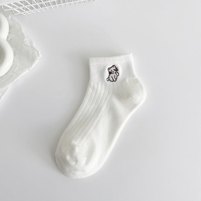 Wholesale Socks thin, simple and cute cartoon embroidery sports shallow mouth low top boat socks