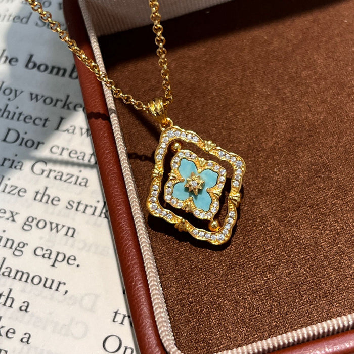 Wholesale Rotating Four-Leaf Clover White Shell choker necklace