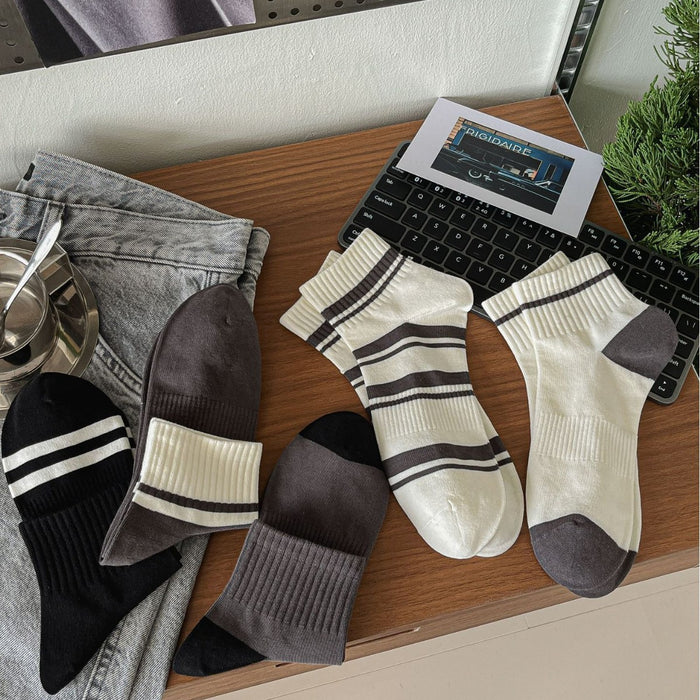 Wholesale Boneless and minimalist cotton socks with breathable and sweat absorbing stripes and color blocking
